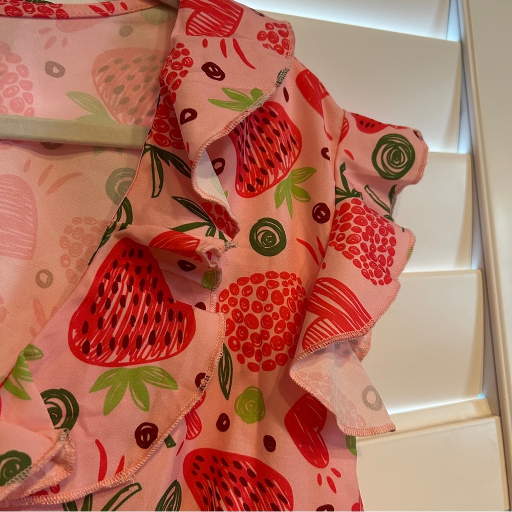 SHEIN Strawberry Print Ruffle Sleeve Blouse Pink Red Multi Size 3XL - Picture 4 of 6